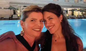 Deborah Bloch e Manuela Dias durante gravação de Vale Tudo