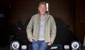 Cantor afirma que não teme reação do público ao adotar posicionamento político nos shows