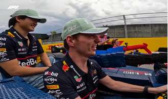 Verstappen na corrida com carros de lego do GP de Miami de 2025