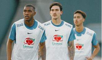 Jogadores da Seleção durante treino na Austrália