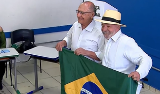 Lula vota em São Bernardo do Campo (SP)