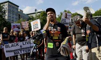 Desde a morte de Brown, dia 9 de agosto de 2014, os protestos contra a discriminação policial contra os negros se estenderam da pequena Ferguson para mais de 170 cidades dos EUA.