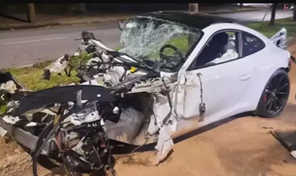 De acordo com a polícia, o veículo estava a mais de 200 km/h no momento do acidente.