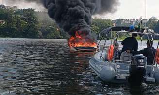 Lancha com quatro passageiros pega fogo enquanto navegava pela Represa Guarapiranga (foto), na zona sul de São Paulo.