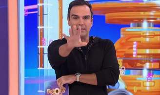 Tadeu Schmidt é o apresentador do 'BBB' desde a edição de 2022