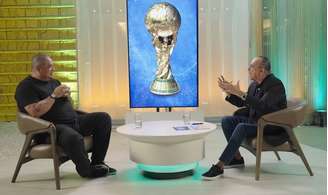 Vampeta critica atual geração da seleção em entrevista a Galvão Bueno