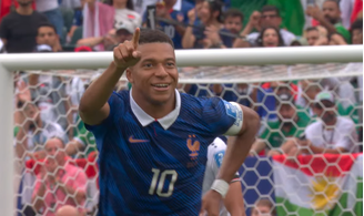 Kylian Mbappé celebra gol pela Seleção da França contra o Iraque