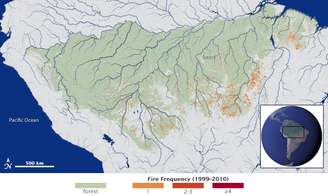 <p>Pesquisadores mapearam pela primeira vez a frequência e extensão de incêndios ao longo de 3 milhões de quilômetros quadrados na região amazônica; imagem divulgada pela Nasa mostra frequência das chamas</p>