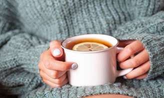 5 chás caseiros para aumentar a saúde no inverno