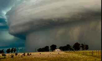 Supercélula de chuva avança do Uruguai em direção ao Brasil; veja