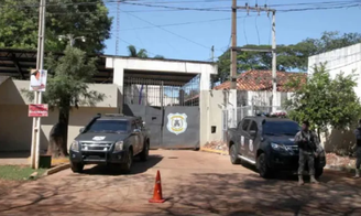 Agentes encontram túneis e lâminas em cela ocupada por membros do PCC em presídio do Paraguai