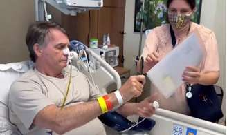 A mando de Alexandre de Moraes, oficial de justiça adentra UTI para notificar Jair Bolsonaro