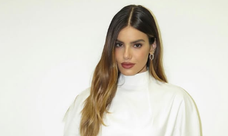 ‘Juntaram três frases de momentos diferentes’, diz Camila Queiroz sobre as críticas após falar sobre profissão da mãe