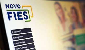 Desenrola Fies começa nesta quarta-feira com descontos de até 99% sobre dívidas de estudantes.