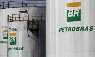 Tanque da Petrobras na refinaria de Paulínia  1/7/2017 REUTERS/Paulo Whitaker