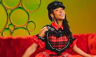 Conká: Michael Jackson teve vitiligo por "querer ser branco"