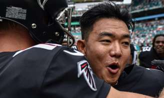 Younghoe Koo deu a vitória para os Falcons em duelo com os Dolphins (Reprodução / Atlanta Falcons / Twitter)