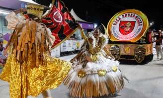 Desfile da Raça Rubro-Negra no Carnaval de 2023 (Divulgação/G.R.E.S. RAÇA RUBRO-NEGRA)