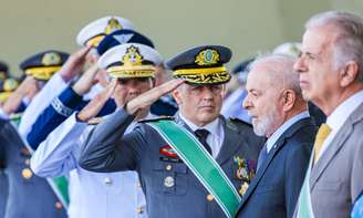 Tomás Paiva discursou durante cerimônia em alusão ao Dia do Exército