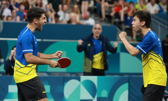 Teodoro (esquerda) e Ishiy (ITTF World)