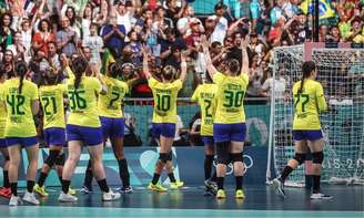 Brasil x Angola no handebol feminino