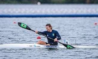 Ana Paula Vergutz em ação no K1 500m feminino em Paris-2024 (Wander Roberto/COB)