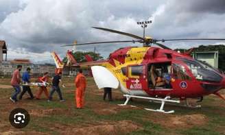 Helicóptero dos bombeiros cai durante buscas de monomotor em MG