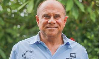 Oceanógrafo José Martins da Silva Júnior, fundador do Projeto Golfinho Rotador