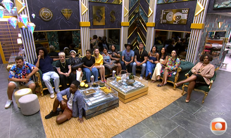 Paredão foi formado na noite de domingo