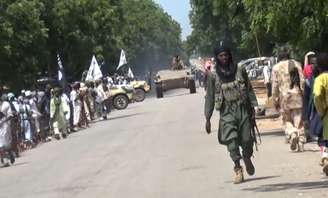 Imagem tirada de um novo vídeo divulgado pelo grupo extremista islâmico Boko Haram, da Nigéria, em 9 de novembro de 2014