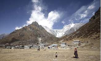 Foto de arquivo do monte Langtang Lirung, no Nepal. 24/02/2009