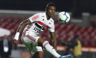 Arboleda enfureceu a torcida do São Paulo (Foto: Rubens Chiri/SPFC)