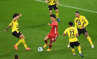 Bayern vence o Borussia Dortmund fora de casa e assume a liderança do Alemão
