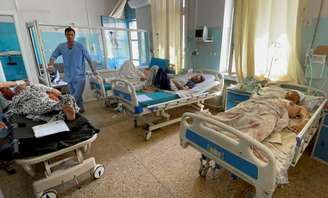 Feridos de ataque suicida em Cabul 