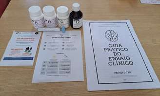 Os pesquisadores colocaram todos os medicamentos em frascos idênticos, sendo que a diferença das substâncias usadas na pesquisa só foram divulgadas aos participantes ao fim do estudo