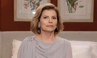 Deborah Bloch, caracterizada como Odete