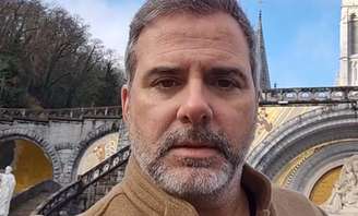 Rodrigo Alvarez viajou à França para gravar vídeos do canal Jornada Infinitiva