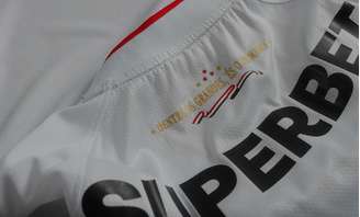Detalhe nas costas da nova camisa do São Paulo 