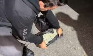 Policiais do Deic encontraram R$ 600 mil em espécie em uma caminhonete.