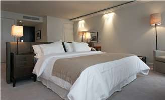 <p>Serena Hotel oferece estadia a dois ideal</p>