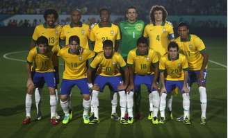 Brasil vai jogar com seu uniforme tradicional na abertura da Copa