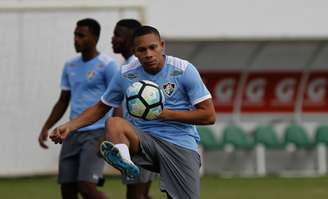 Wellington Silva retornou da França na quarta-feira e já treina com o elenco (Foto: Nelson Perez/Fluminense F.C.)