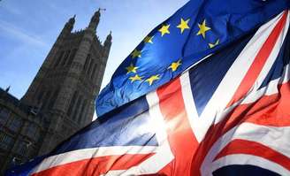 Faltando menos de 50 dias para o Brexit, Reino Unido vive em cenário de incerteza