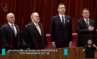 Alexandre de Moraes, Augusto Aras, Rodrigo Pacheco e Jair Bolsonaro na posse de Moraes no TSE