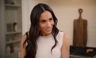 Meghan Markle em cena de 'Com Amor, Meghan', seu programa de estilo de vida lançado pela Netflix.