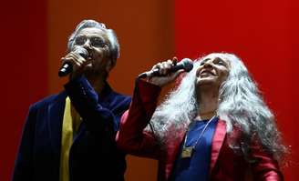 Caetano Veloso e Maria Bethânia se apresentam no 29º Prêmio da Música Brasileira, realizado no Theatro Municipal do Rio de Janeiro, em 2018