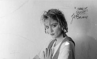 João Barone revela como seu autógrafo foi parar em fotos históricas de Madonna
