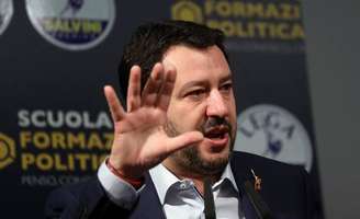 Governo com PD é 'inimaginável', diz Salvini