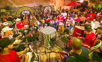 Roda de samba no Grajaú, zona sul de São Paulo