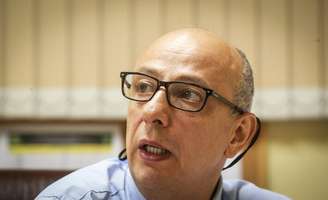 Ruy Ferraz Fontes, conhecido por sua atuação contra o PCC, foi baleado enquanto saía da sede da prefeitura de Praia Grande, litoral de São Paulo